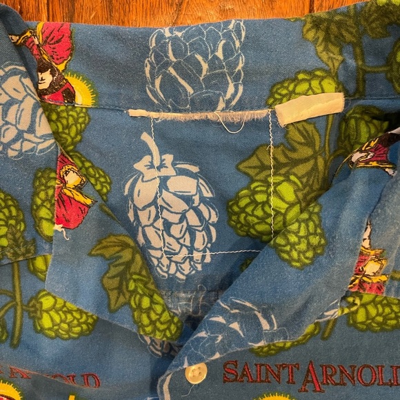St SAINT ARNOLD Hawaiian Aloha Beer Brewery Shirt LARGE RARE!  HTF! - Picture 4 of 5